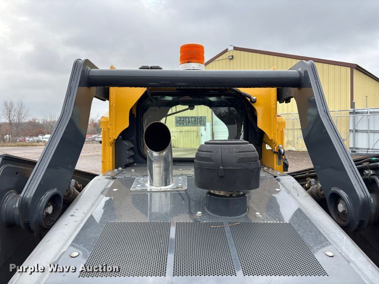 image for item YA1488 2017 John Deere 333G tracked skid steer loader