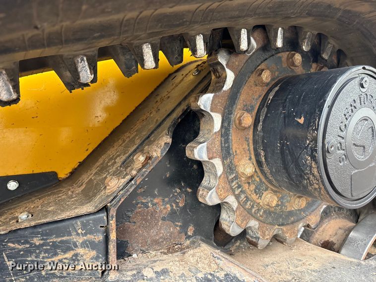 image for item YA1488 2017 John Deere 333G tracked skid steer loader