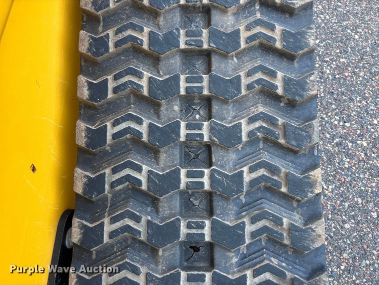 image for item YA1488 2017 John Deere 333G tracked skid steer loader