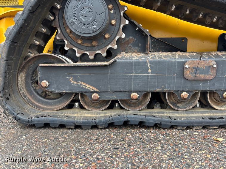 image for item YA1488 2017 John Deere 333G tracked skid steer loader