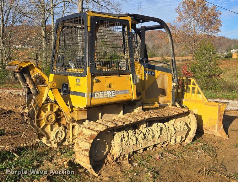 image for item YA1522 2000 John Deere 650H LT dozer