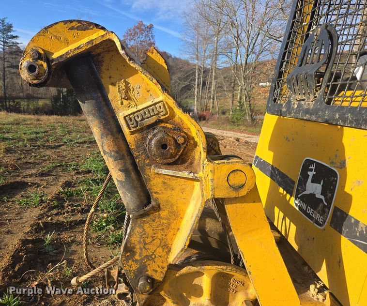 image for item YA1522 2000 John Deere 650H LT dozer