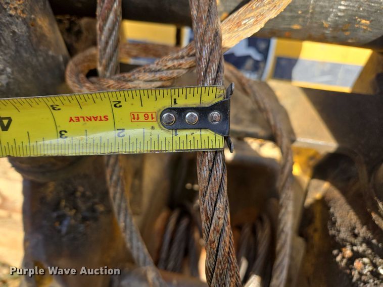 image for item YA1522 2000 John Deere 650H LT dozer