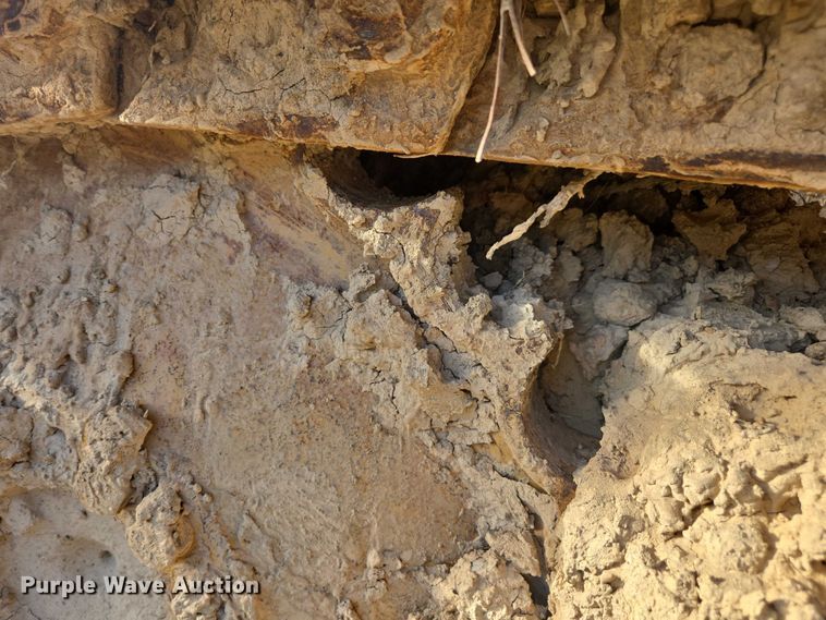 image for item YA1522 2000 John Deere 650H LT dozer