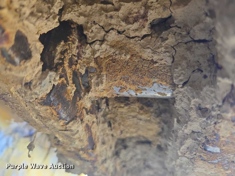 image for item YA1522 2000 John Deere 650H LT dozer