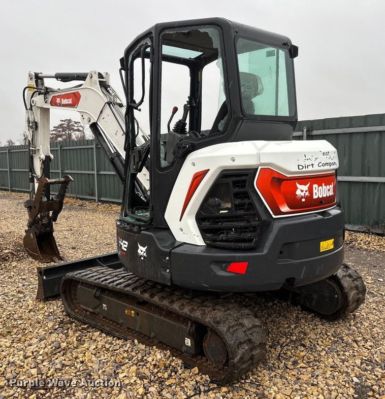 image for item YA1543 2022 Bobcat E42 mini excavator