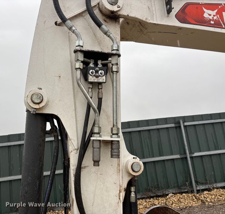 image for item YA1543 2022 Bobcat E42 mini excavator