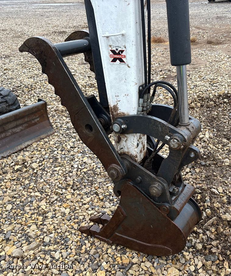 image for item YA1543 2022 Bobcat E42 mini excavator