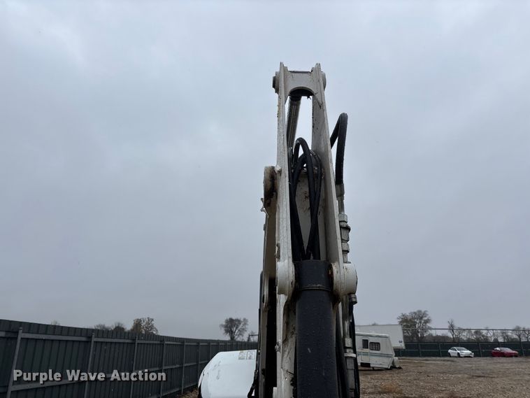 image for item YA1543 2022 Bobcat E42 mini excavator