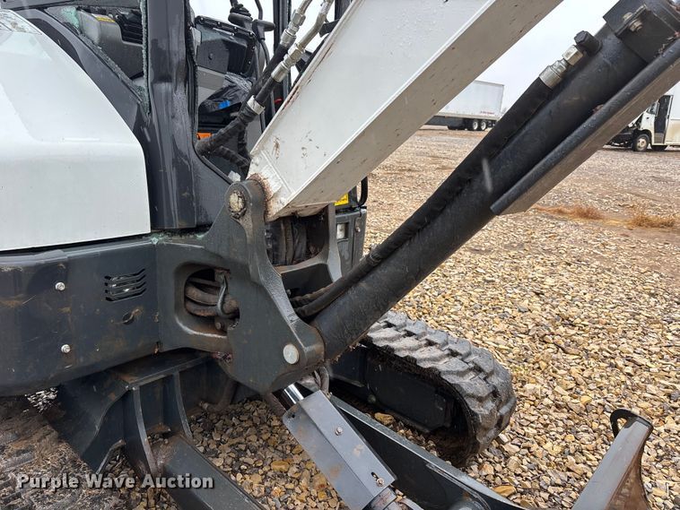 image for item YA1543 2022 Bobcat E42 mini excavator