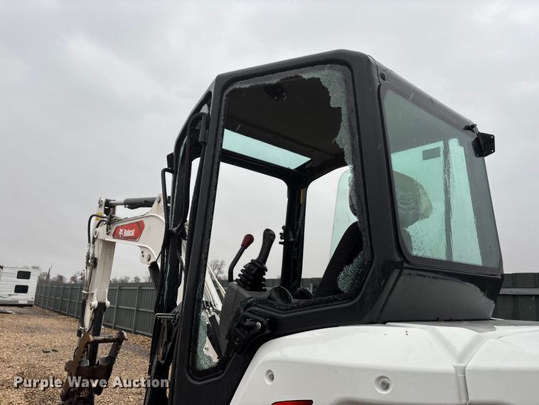 image for item YA1543 2022 Bobcat E42 mini excavator