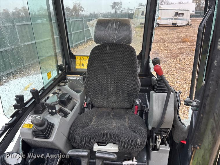 image for item YA1543 2022 Bobcat E42 mini excavator