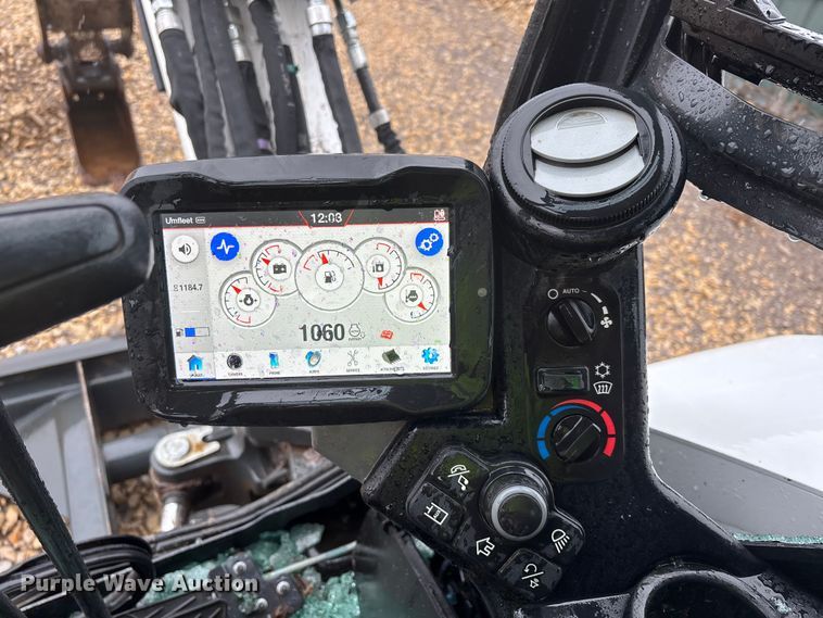 image for item YA1543 2022 Bobcat E42 mini excavator