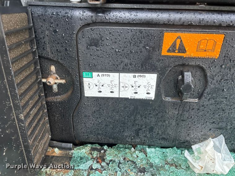 image for item YA1543 2022 Bobcat E42 mini excavator