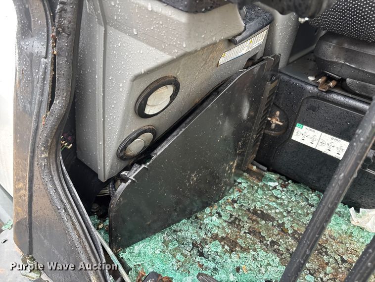 image for item YA1543 2022 Bobcat E42 mini excavator