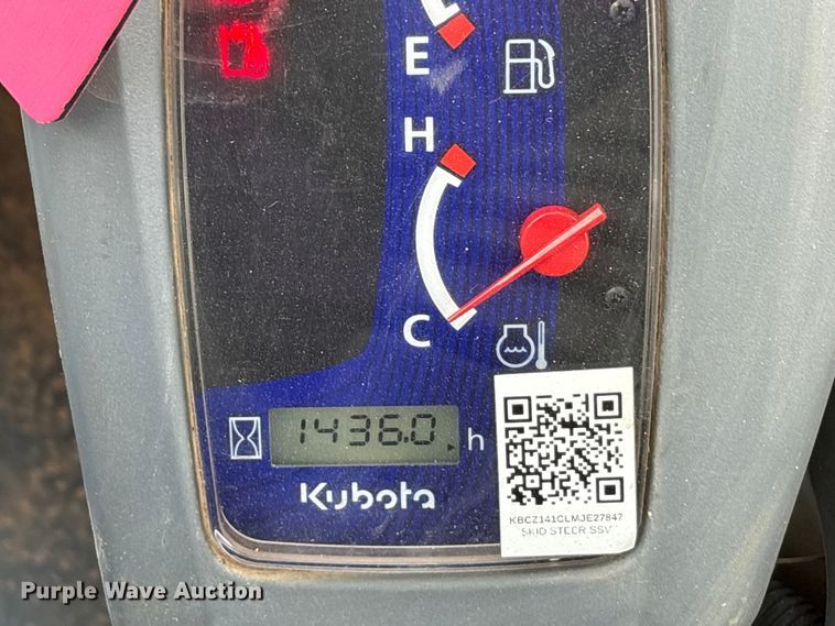 image for item DU6501 2021 Kubota SSV75 skid steer loader