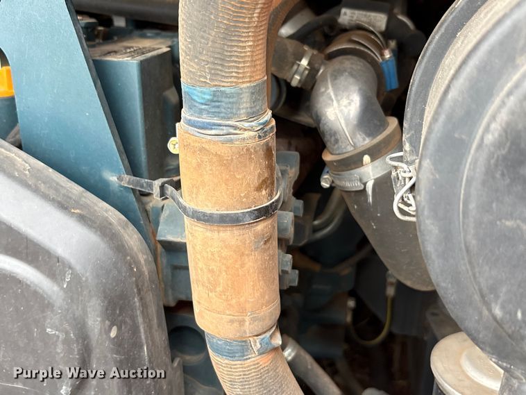 image for item DU6501 2021 Kubota SSV75 skid steer loader