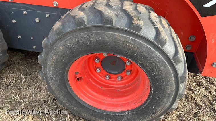 image for item DU6501 2021 Kubota SSV75 skid steer loader