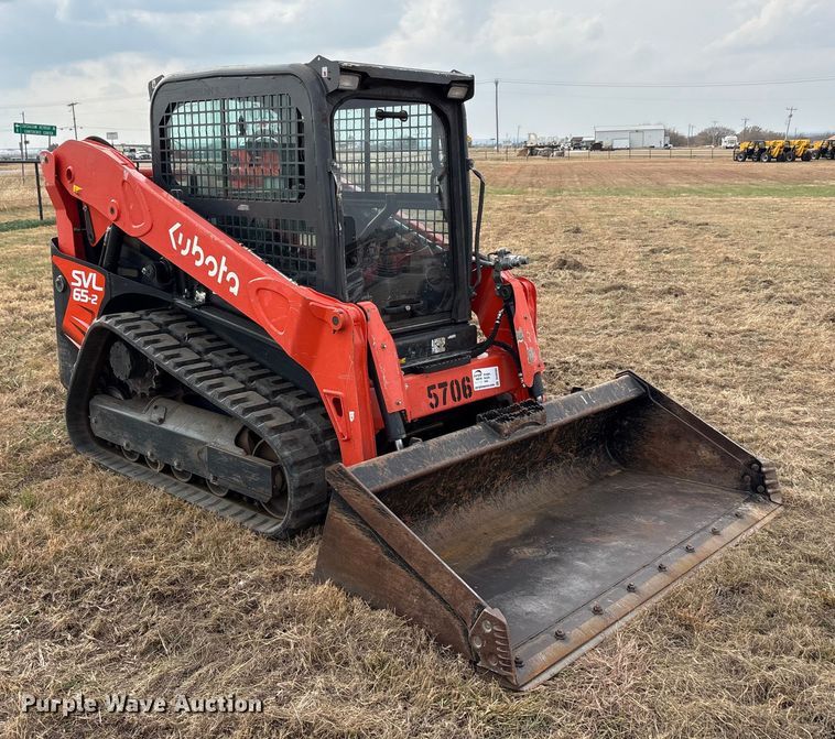 MINI CARGADOR SOBRE ORUGAS KUBOTA SVL652