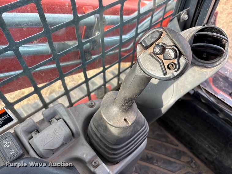 image for item DU6502 2021 Kubota SVL65-2 tracked skid steer loader