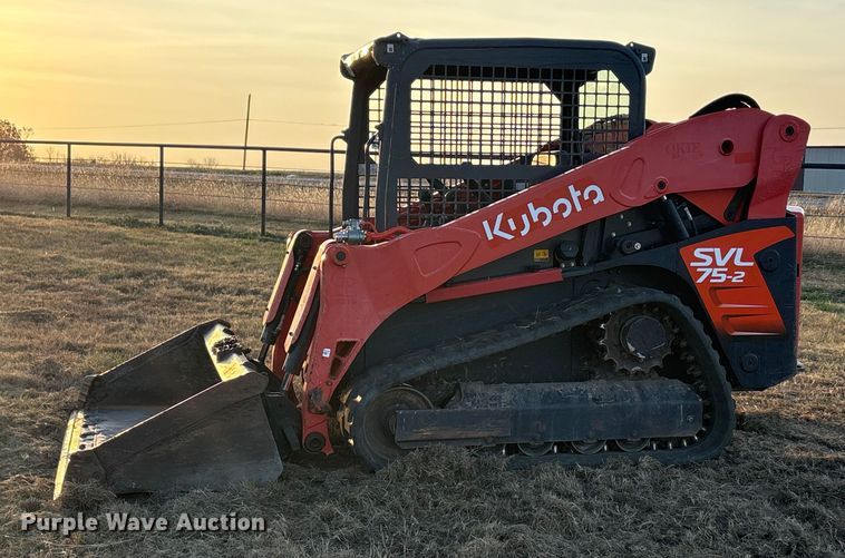 image for item DU6506 2020 Kubota SVL75-2 tracked skid steer loader