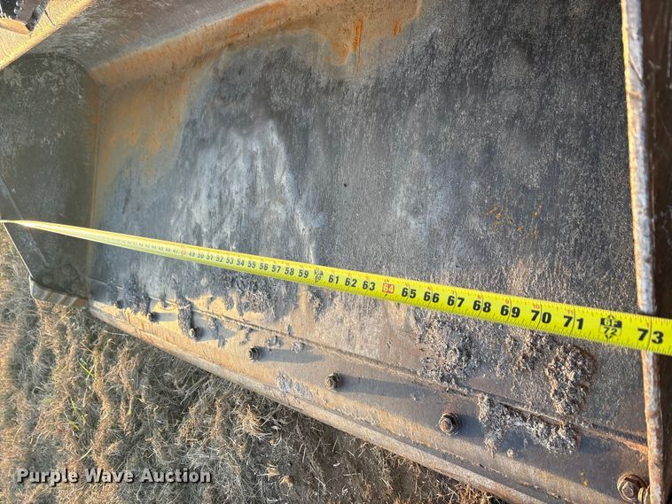 image for item DU6506 2020 Kubota SVL75-2 tracked skid steer loader