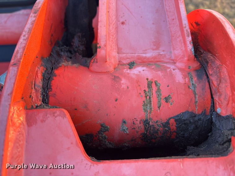 image for item DU6506 2020 Kubota SVL75-2 tracked skid steer loader