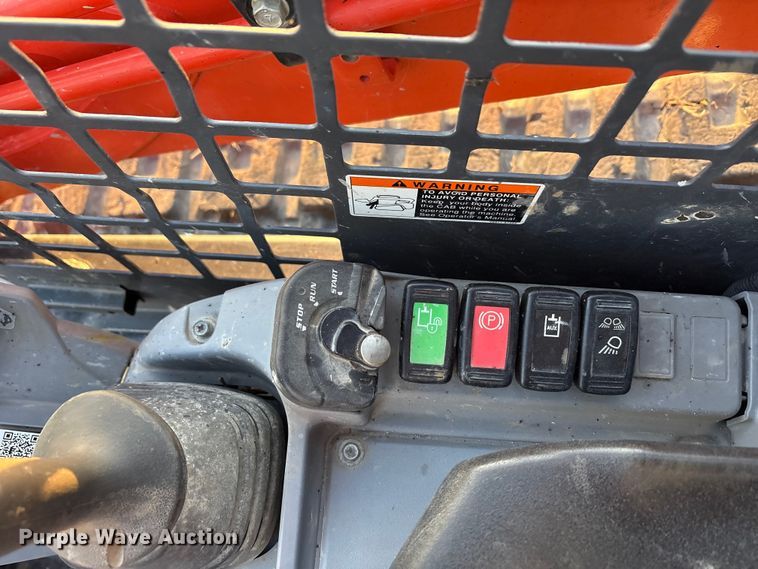 image for item DU6506 2020 Kubota SVL75-2 tracked skid steer loader