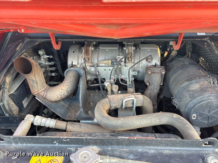 image for item DU6506 2020 Kubota SVL75-2 tracked skid steer loader