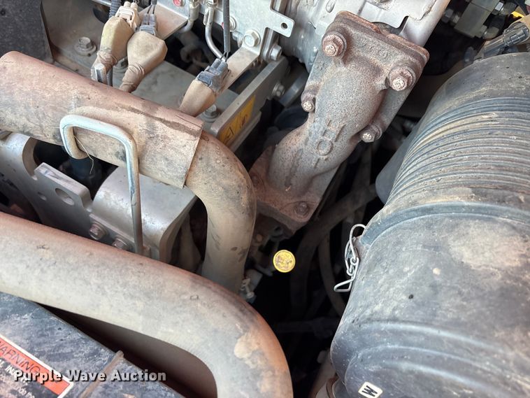 image for item DU6506 2020 Kubota SVL75-2 tracked skid steer loader