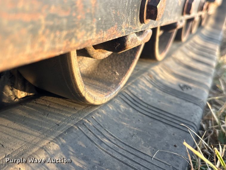 image for item DU6506 2020 Kubota SVL75-2 tracked skid steer loader