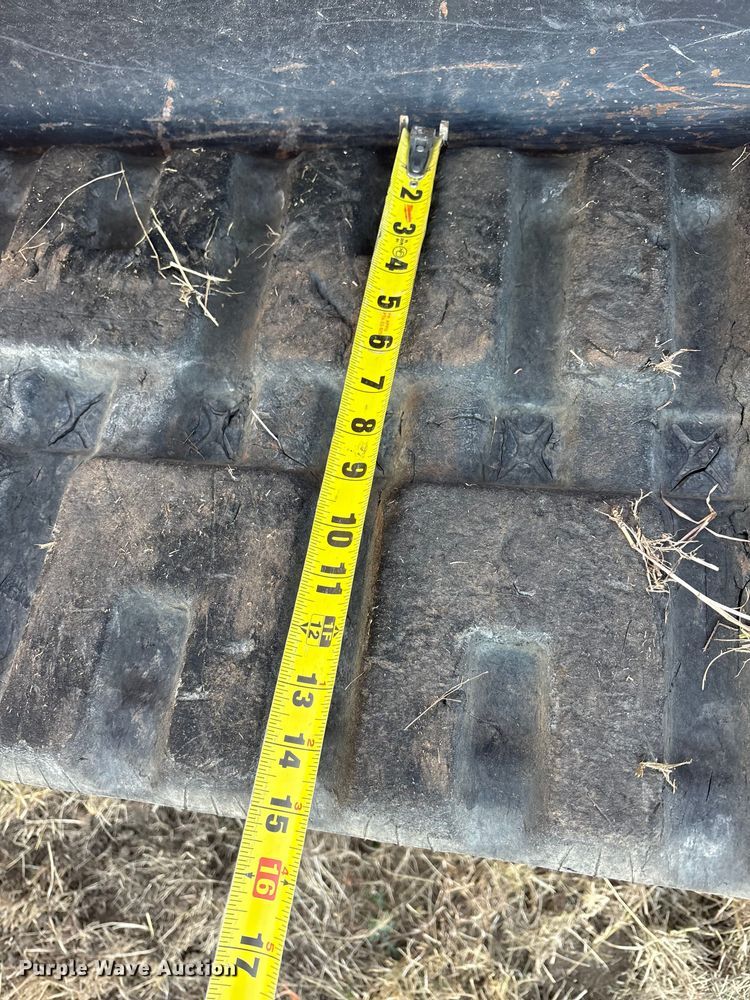 image for item DU6506 2020 Kubota SVL75-2 tracked skid steer loader