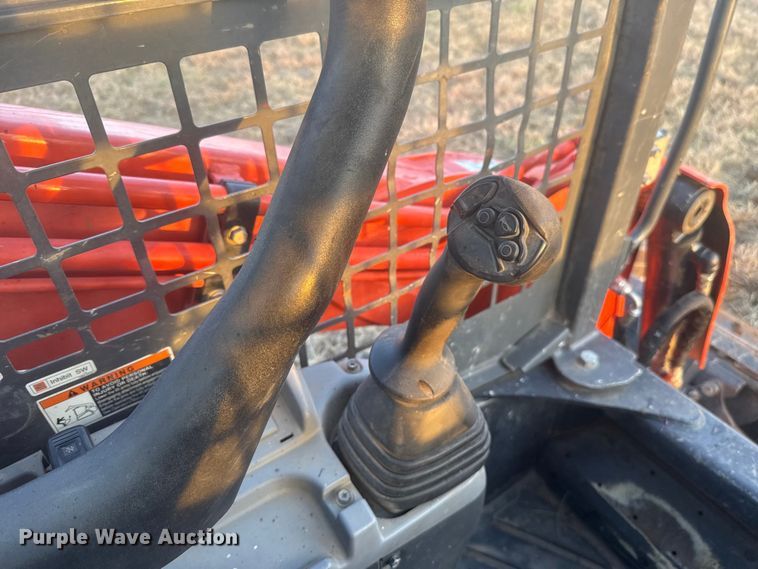 image for item DU6507 2020 Kubota SVL75-2 tracked skid steer loader