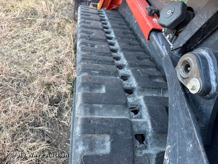 image for item DU6507 2020 Kubota SVL75-2 tracked skid steer loader