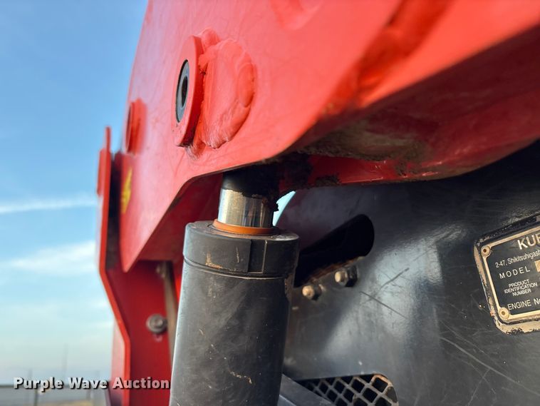 image for item DU6508 2021 Kubota SVL75-2 tracked skid steer loader