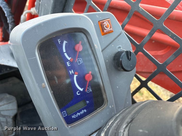 image for item DU6508 2021 Kubota SVL75-2 tracked skid steer loader