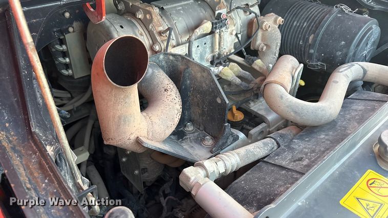 image for item DU6508 2021 Kubota SVL75-2 tracked skid steer loader