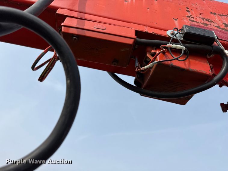 image for item DU6513 2018 Heavybilt hay bale trailer