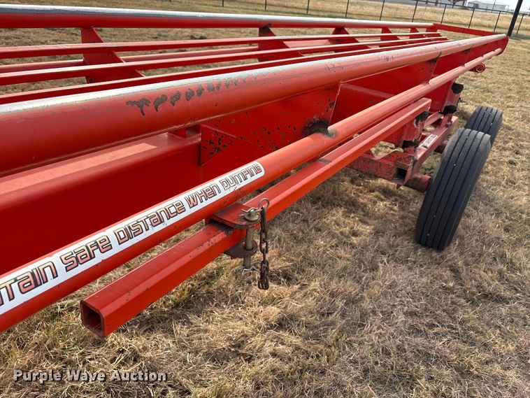image for item DU6513 2018 Heavybilt hay bale trailer