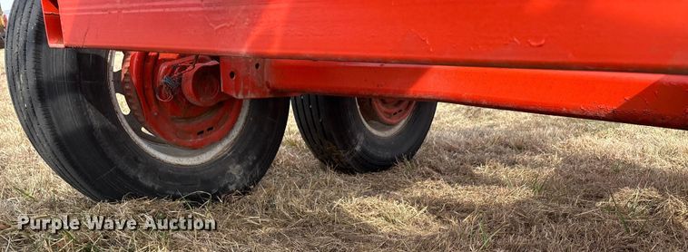 image for item DU6513 2018 Heavybilt hay bale trailer