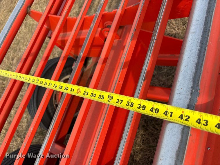 image for item DU6513 2018 Heavybilt hay bale trailer