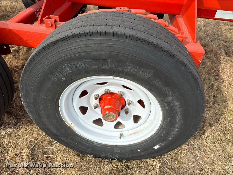 image for item DU6513 2018 Heavybilt hay bale trailer