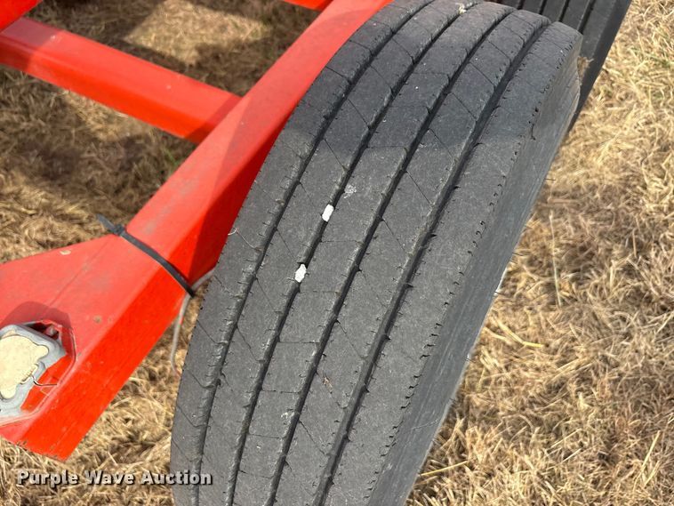 image for item DU6513 2018 Heavybilt hay bale trailer