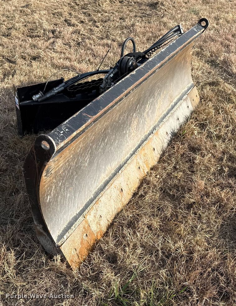 image for item DU6515 2020 Kubota DZ3084 skid steer dozer blade