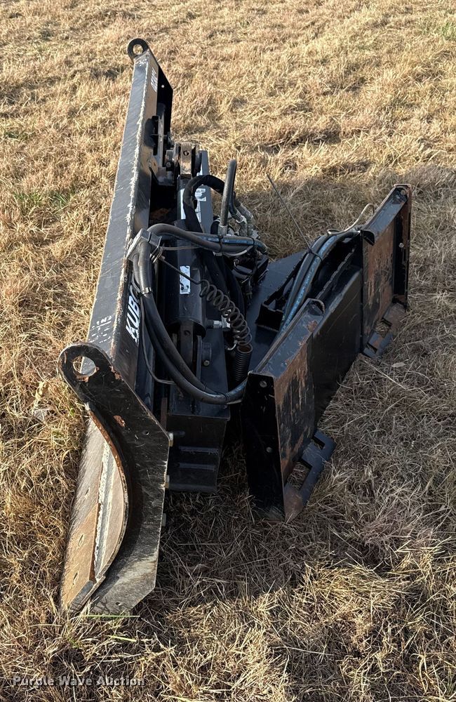 image for item DU6515 2020 Kubota DZ3084 skid steer dozer blade