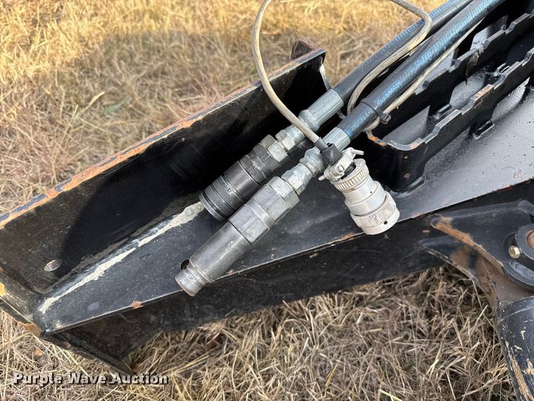 image for item DU6515 2020 Kubota DZ3084 skid steer dozer blade