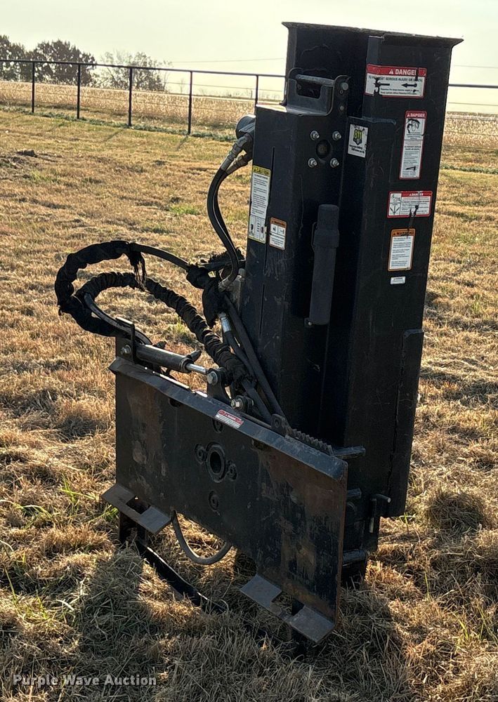 image for item DU6516 2019 Danuser SM40 skid steer post driver