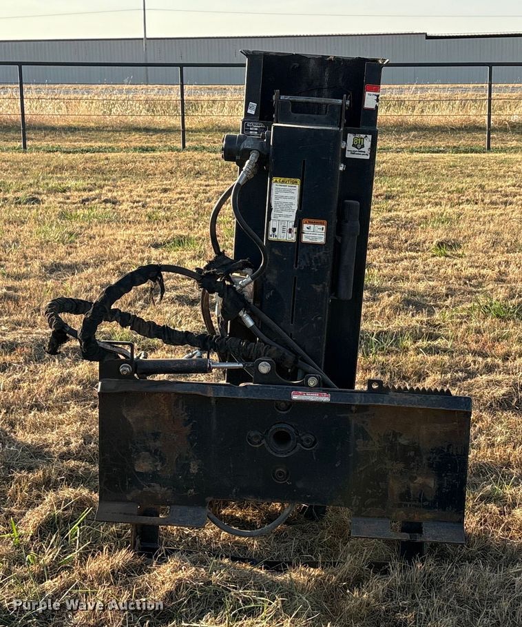 image for item DU6516 2019 Danuser SM40 skid steer post driver