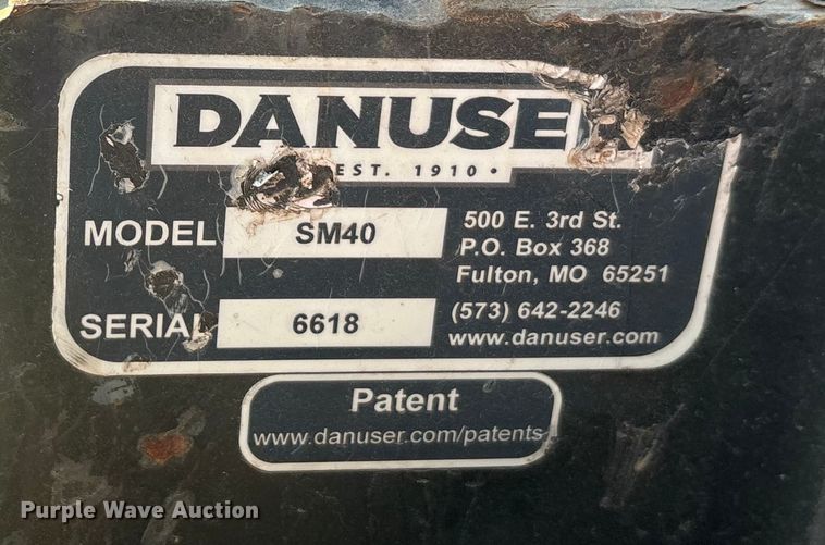 image for item DU6516 2019 Danuser SM40 skid steer post driver