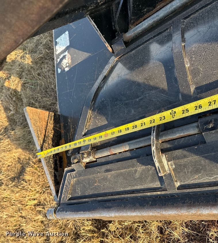 image for item DU6526 2023 Kubota SC6072 skid steer rotary mower